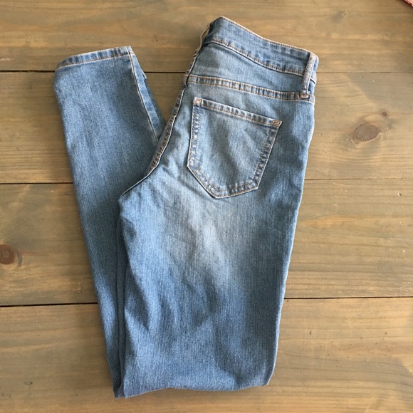 3/$25 Old Navy Super Skinny Jeans - Picture 1 of 5